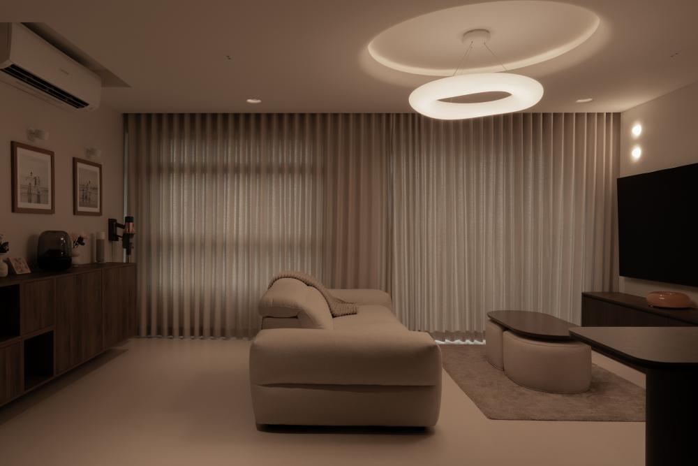 Contemporary Living Room with Armchairs and Coffee Table