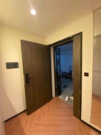 Minimalist Foyer at YISHUN SPRING HDB RESALE @ 5ROOM