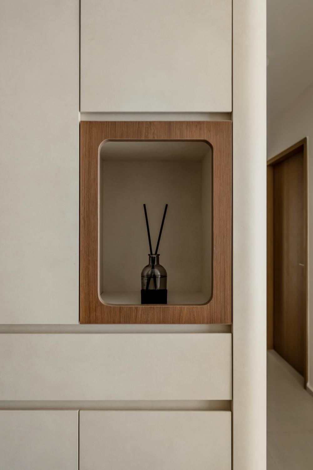 Scandinavian Entryway with Shoe Rack and Small Storage