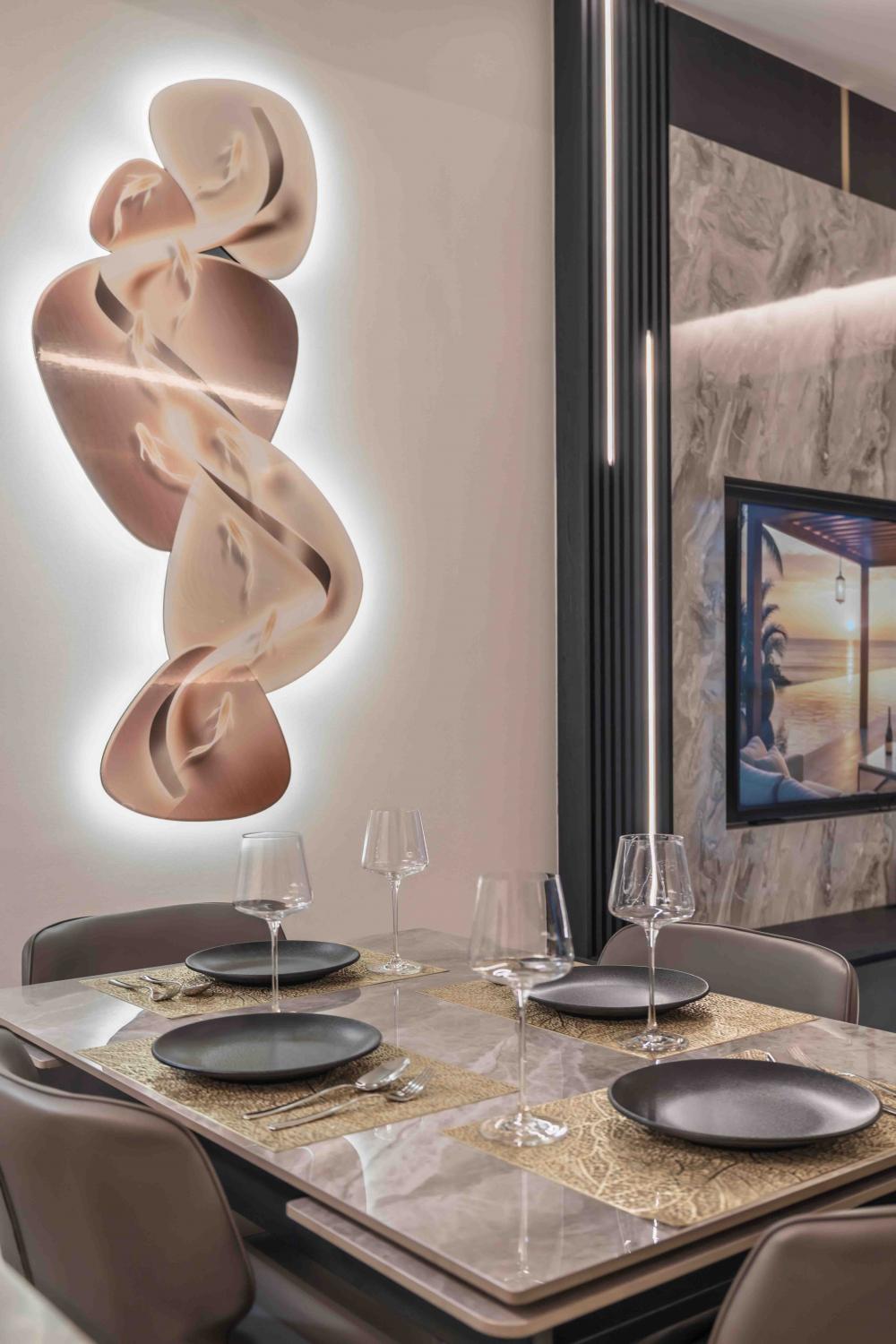 Modern Dining Room with Cove Lighting and Dining Table
