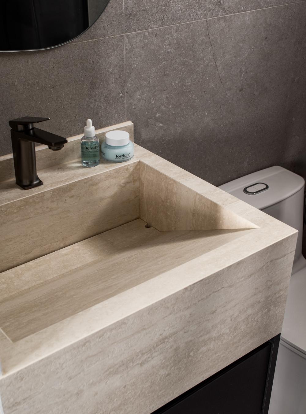 Modern Bathroom with Mirror and Bathroom Mirrors