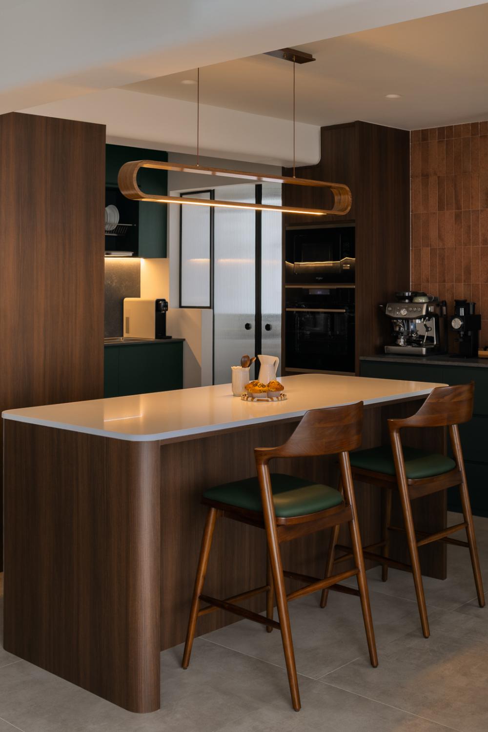 Contemporary Kitchen with Countertop and Homogeneous Tiles