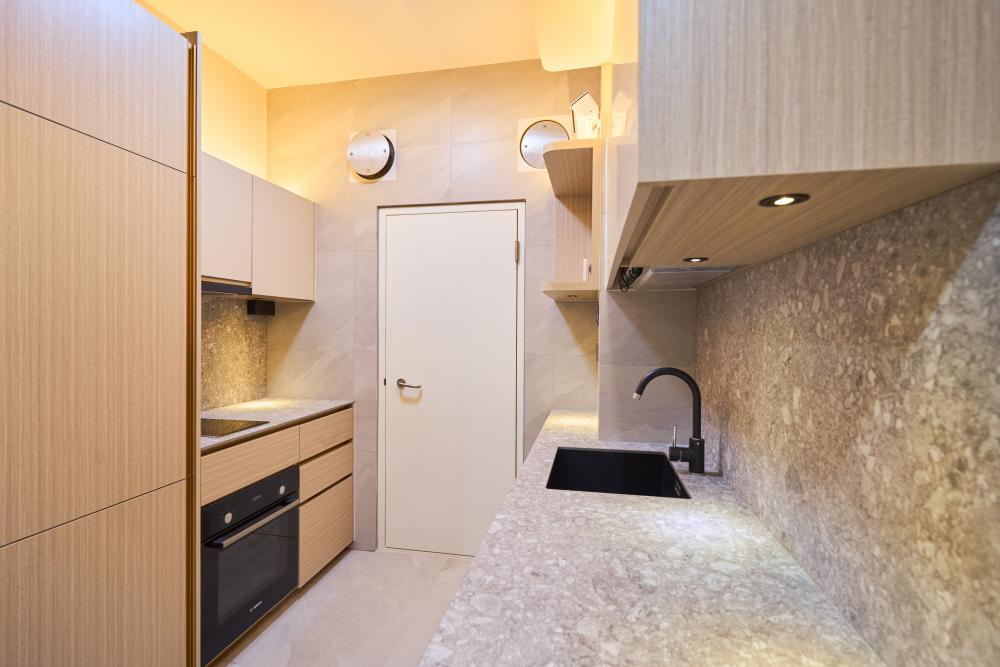 Modern Kitchen with Countertop and Kitchen Backsplash