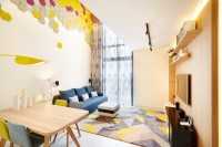 Contemporary New 4-Room HDB by Design 4 Space Pte Ltd