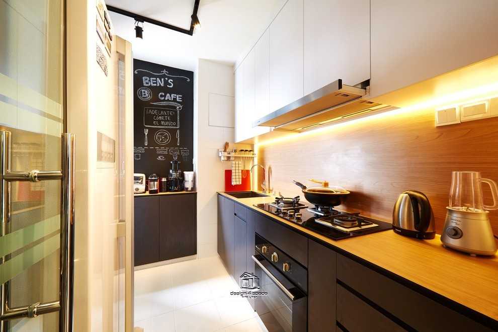 Contemporary Kitchen with Open Kitchen and Breakfast Counter