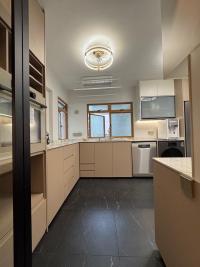 Contemporary Kitchen at 317C Anchorvale Road
