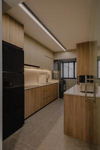 Modern Kitchen at Garden Bloom @ Tengah