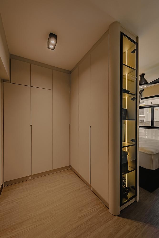 Modern Bedroom with Vinyl Flooring and Wardrobe