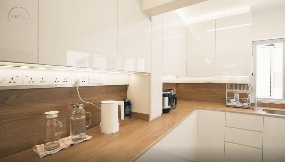 Modern Kitchen with Countertop and Kitchen Window