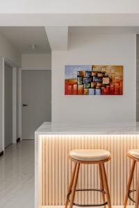 Modern Dining Room at Macpherson Weave 95B Circuit Road