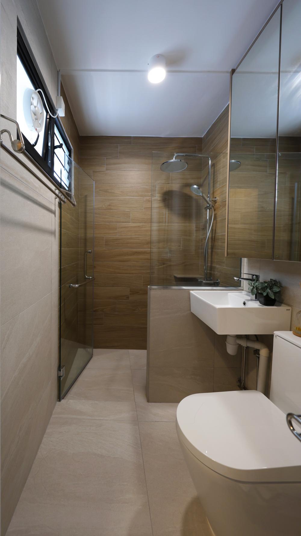 Minimalist Bathroom with Mirror and Rainshower