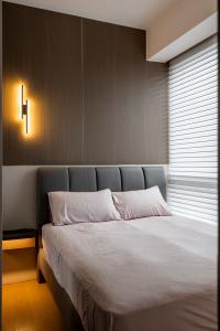 Modern Bedroom at The Landmark