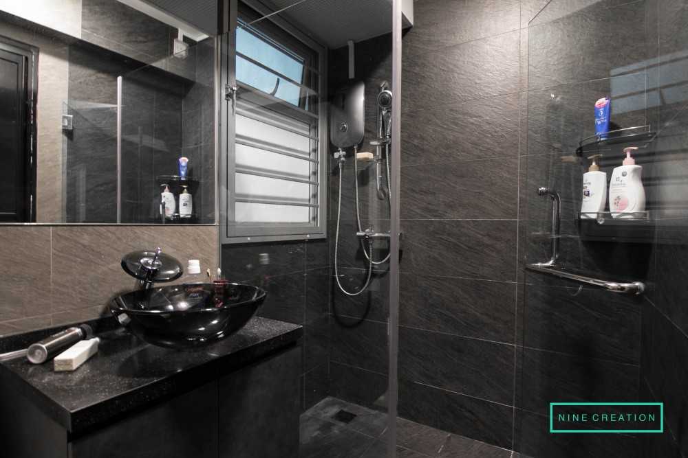 Contemporary Bathroom with Countertop and Mirror