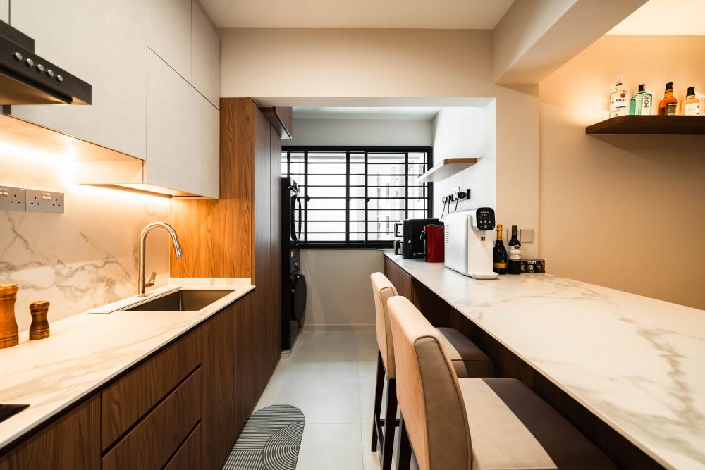 Modern Kitchen with Washing Machine and Open Kitchen