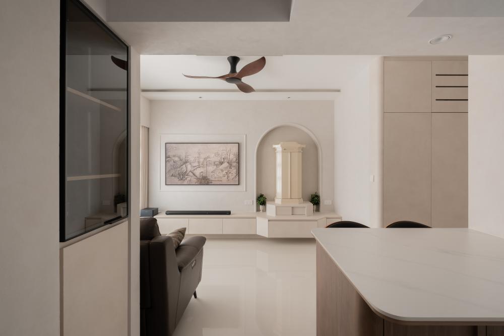 Minimalist Living Room with Cove Lighting and Ceiling Light