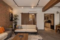 Industrial Living Room at Costa Rhu II