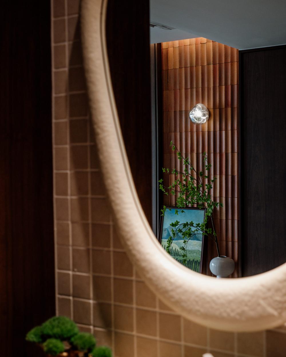 Contemporary Foyer with Feature Wall and Mirror