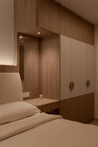 Modern Bedroom at 10C Bendemeer