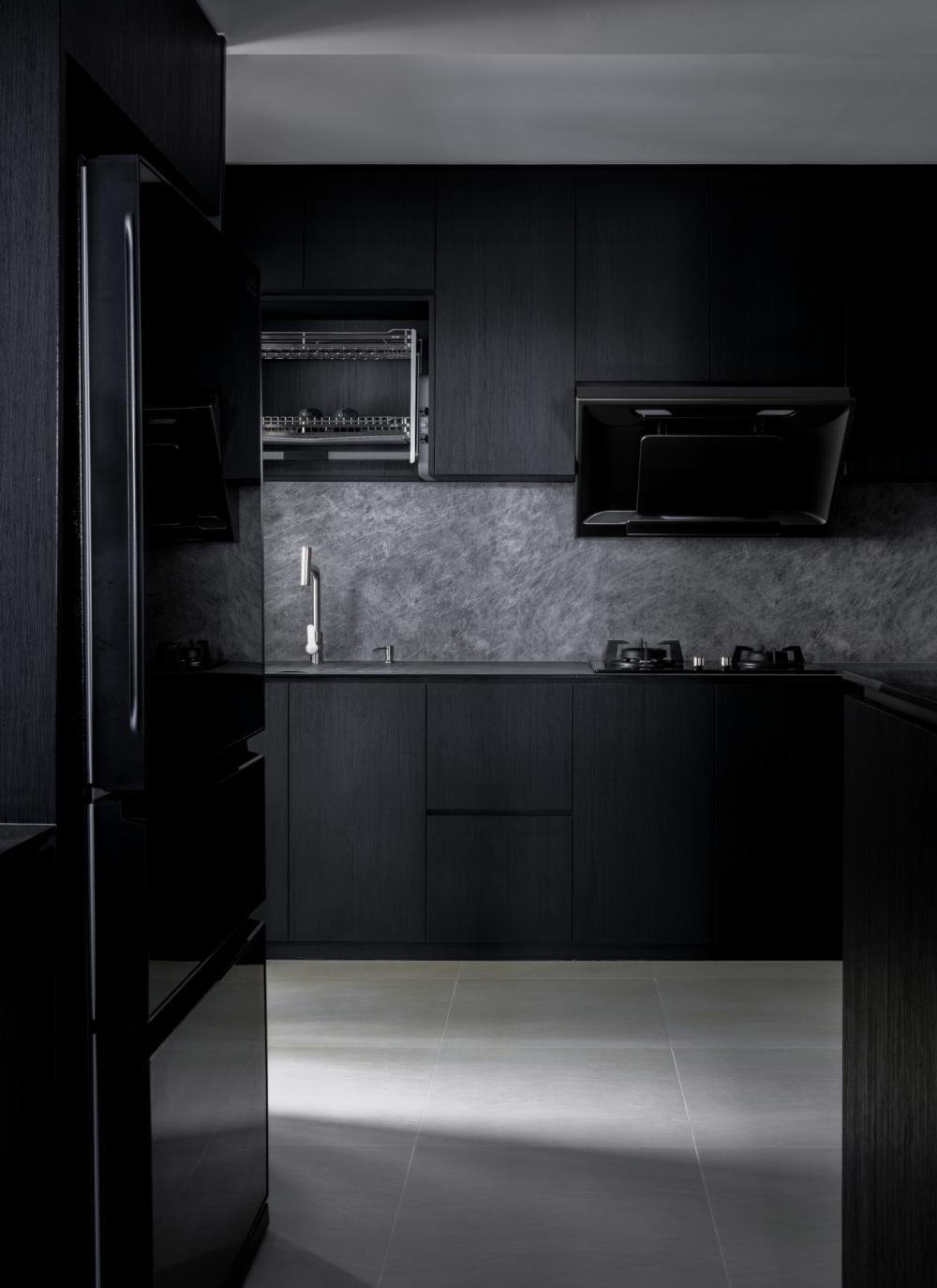 Minimalist Kitchen with Countertop and Open Kitchen