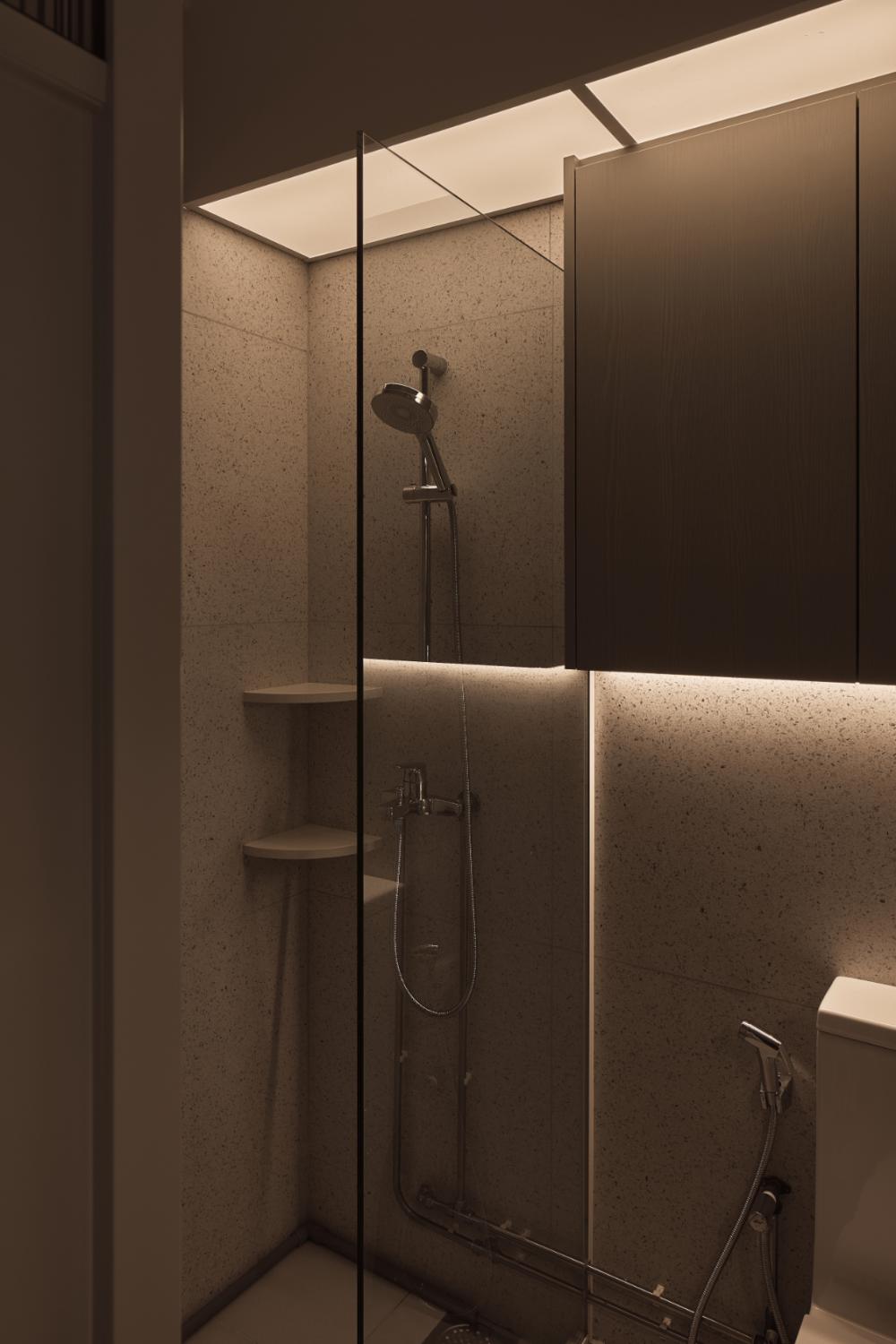 Contemporary Bathroom with Shower Screen and Bathroom Storage