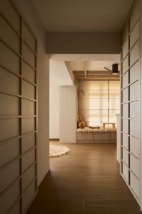 Scandinavian Hallway at Garden Bloom @ Tengah