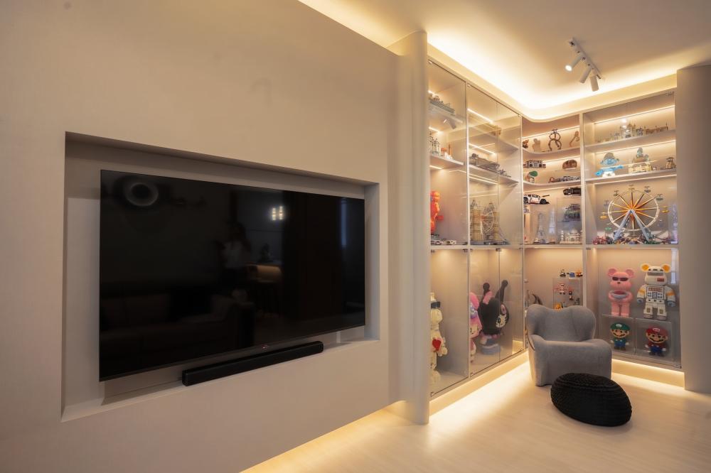Modern Living Room with Feature Wall and TV