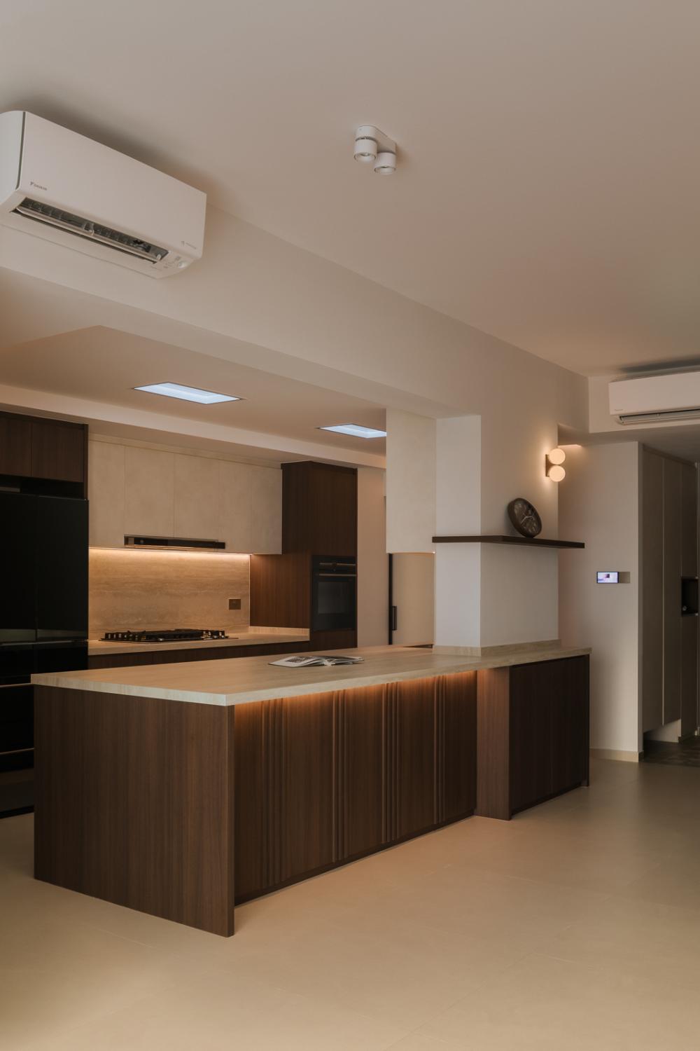 Contemporary Kitchen with Countertop and Kitchen Island
