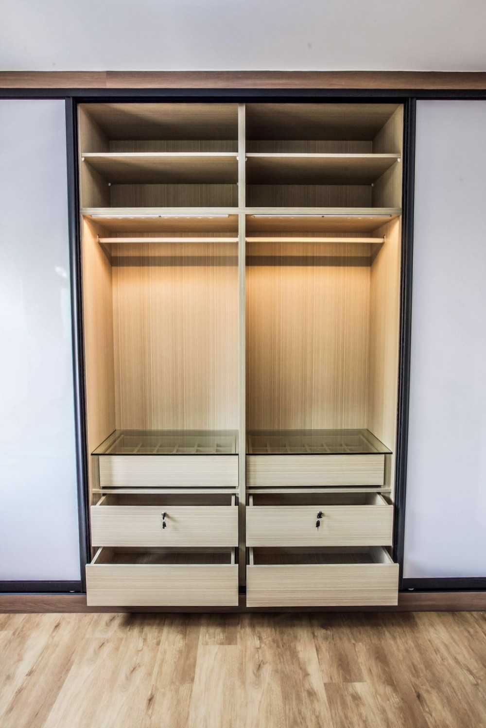 Scandinavian Bedroom with Vinyl Flooring and Wardrobe