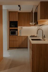 Scandinavian Kitchen at Blk 449 Hougang Ave 10 (Maintionatte)