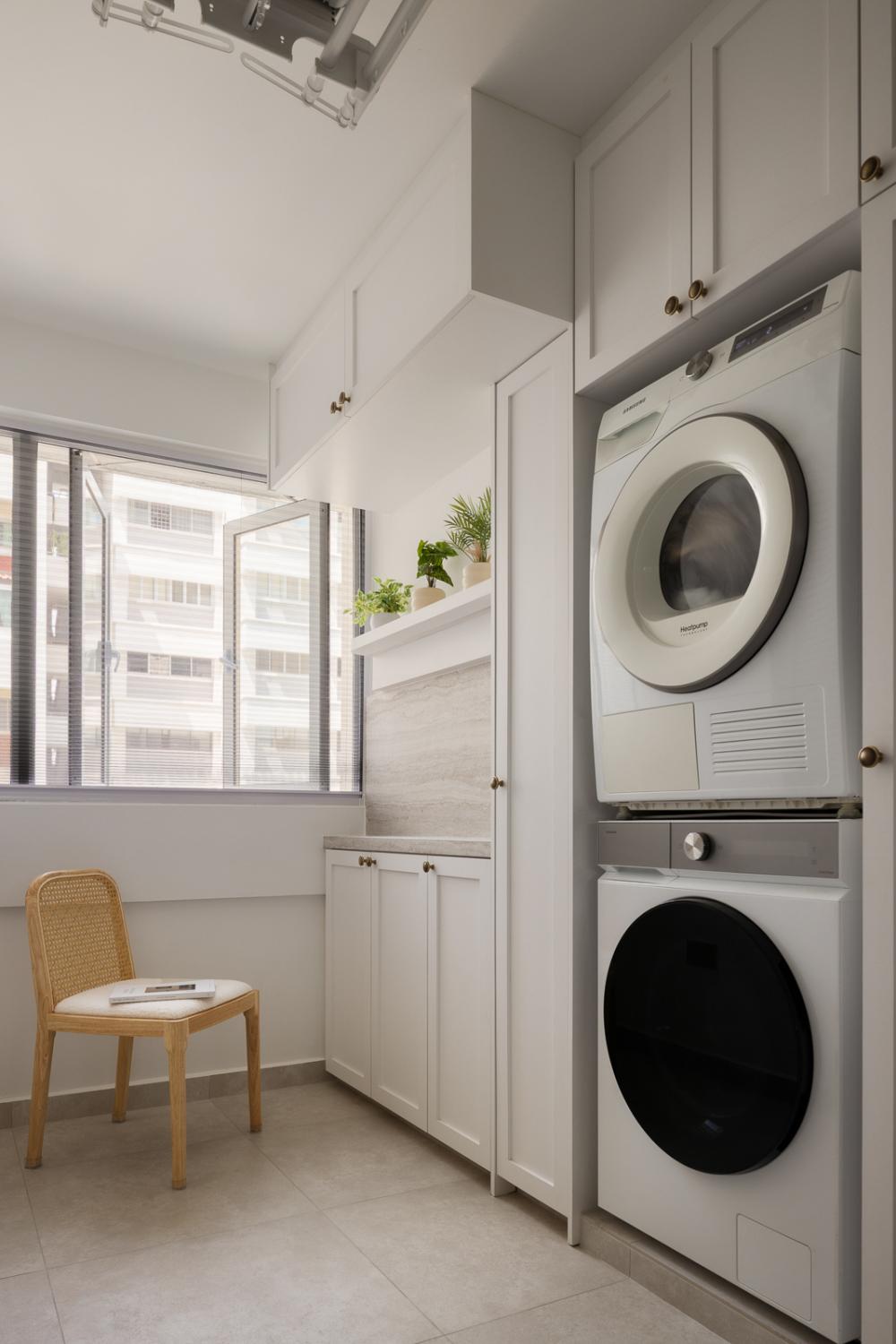 Contemporary Service Yard with Washing Machine and Laundry Area