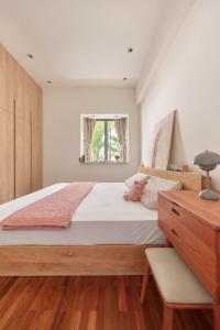 Contemporary Bedroom at The Waterina