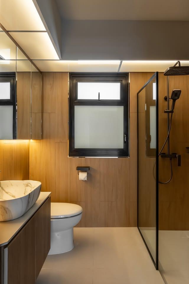 Modern Bathroom with Mirror and Shower Screen