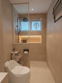 Asian Bathroom at 242 Pasir Ris St 21