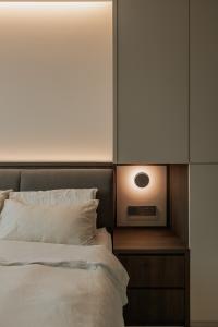 Contemporary Bedroom at Upper Serangoon Crescent