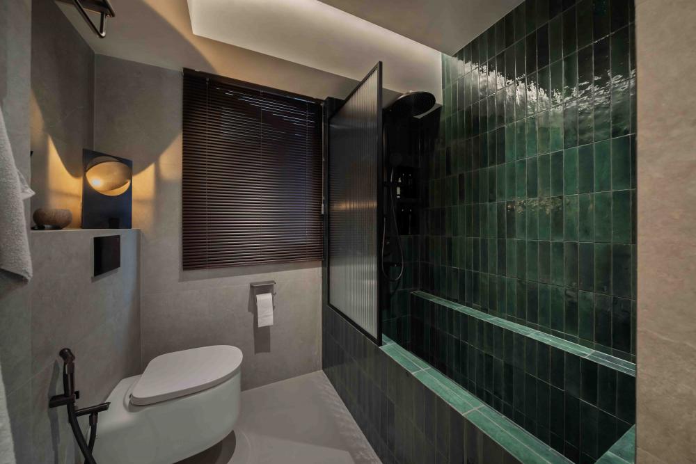 Industrial Bathroom with Mirror and Bathtub