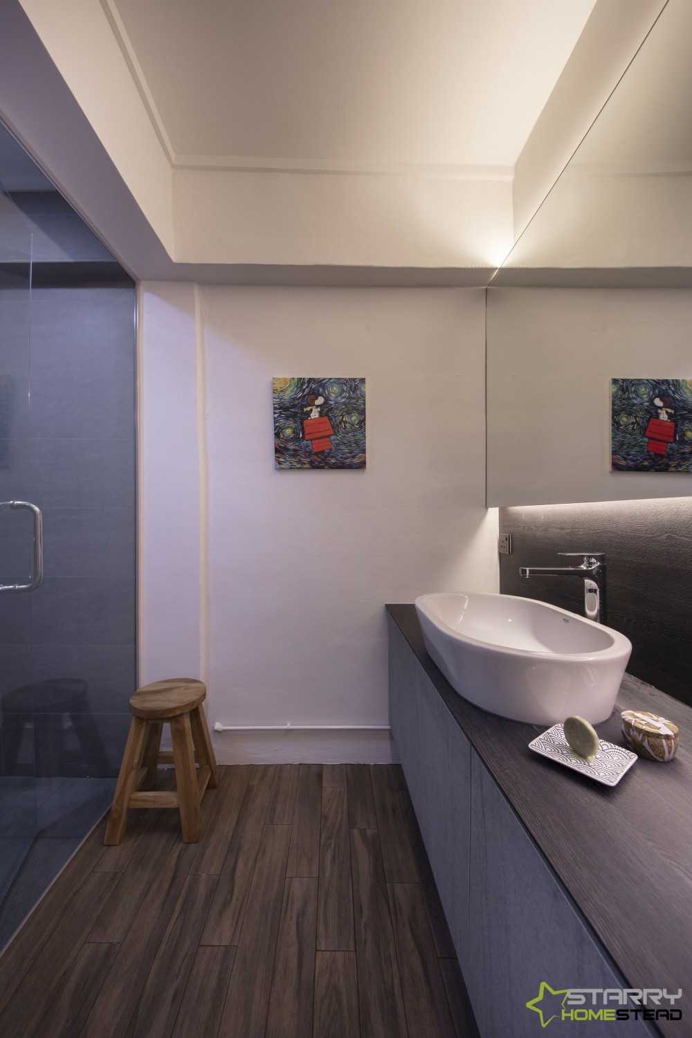 Scandinavian Bathroom with Mirror and Vanity Counter