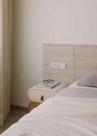 Contemporary Bedroom at Toa Payoh Palm Spring