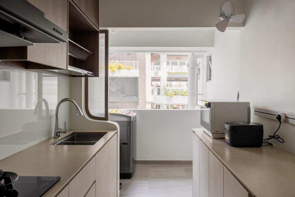 Contemporary Kitchen with Countertop and Kitchen Window