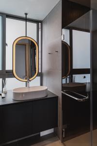 Contemporary Bathroom at Resale 3 Bredroom Condo @ Oasis Garden