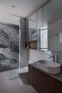 Contemporary Bathroom at Resale 3 Bredroom Condo @ Oasis Garden
