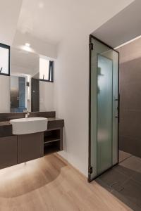 Modern Bathroom at Condominium at 460 Tampines St42