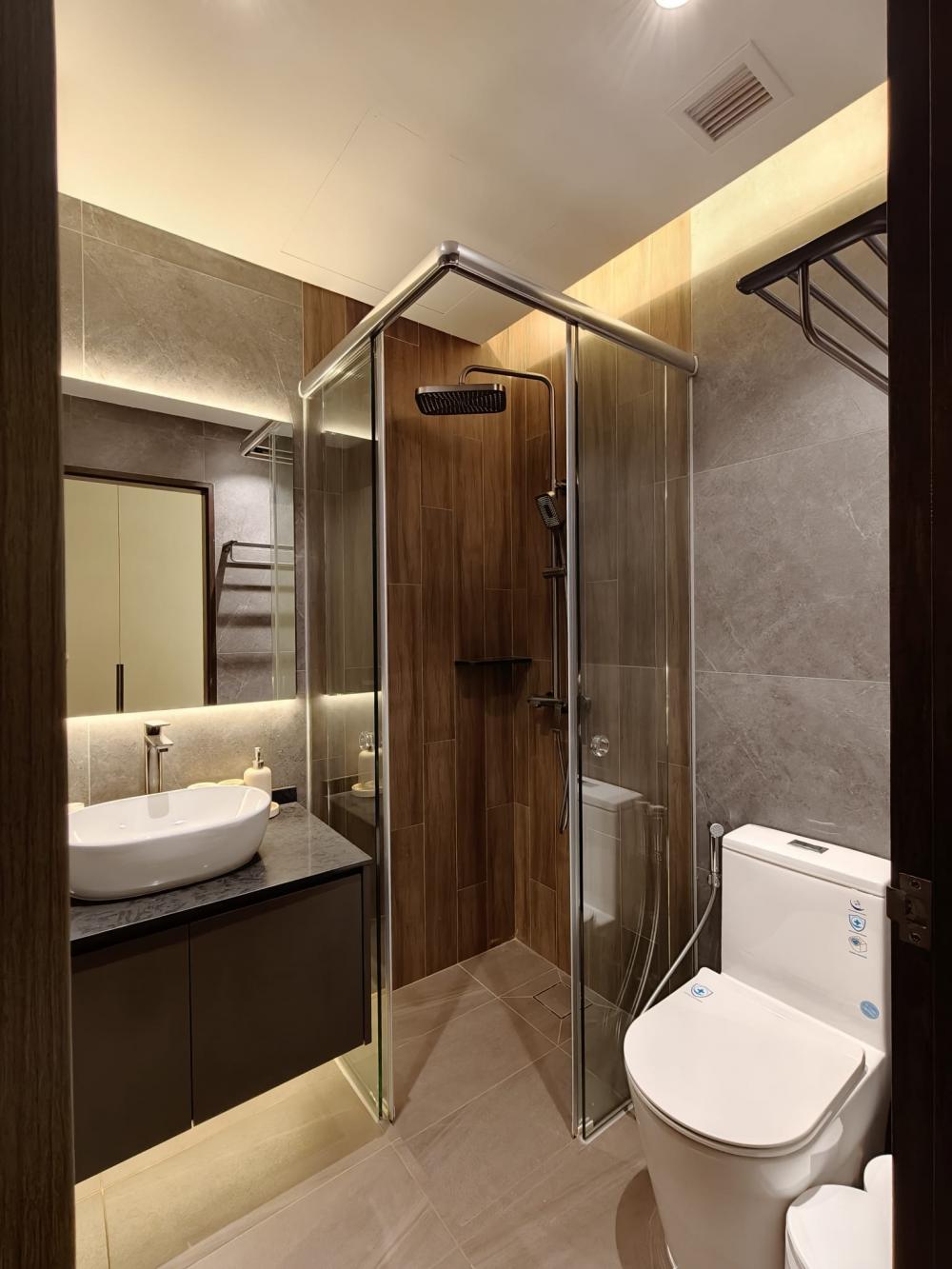Modern Bathroom with Countertop and Feature Wall
