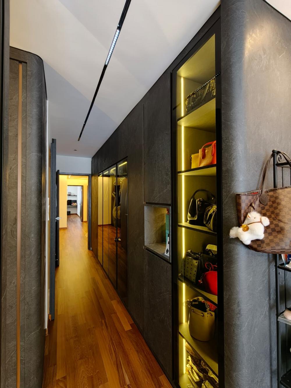 Modern Walk-in Wardrobe with Wood Flooring and Wardrobe