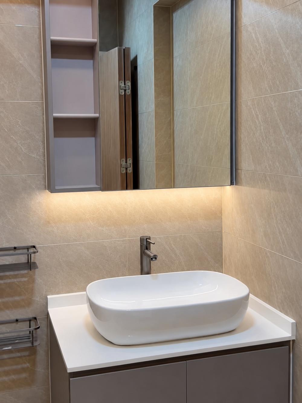 Contemporary Bathroom with Countertop and Mirror