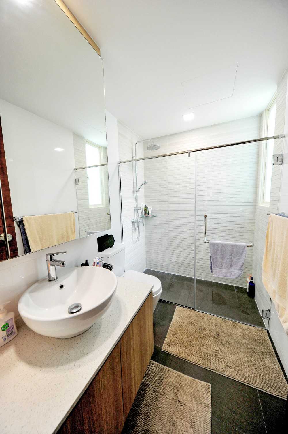 Modern Bathroom with Mirror and Shower Screen