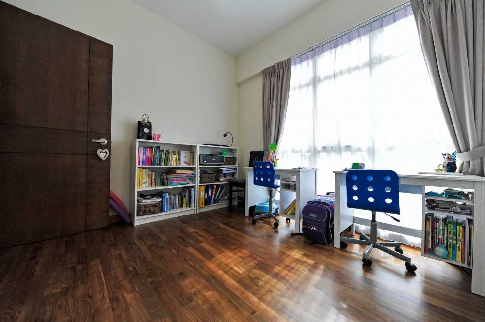 Modern Study with Bookshelf and Desk