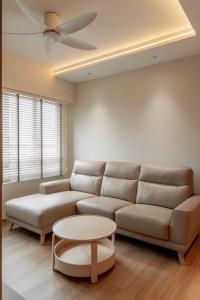 Modern Living Room at 987C Buangkok Green