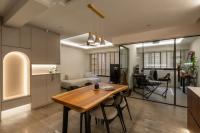 Modern Dining Room at Ghim Moh Edge