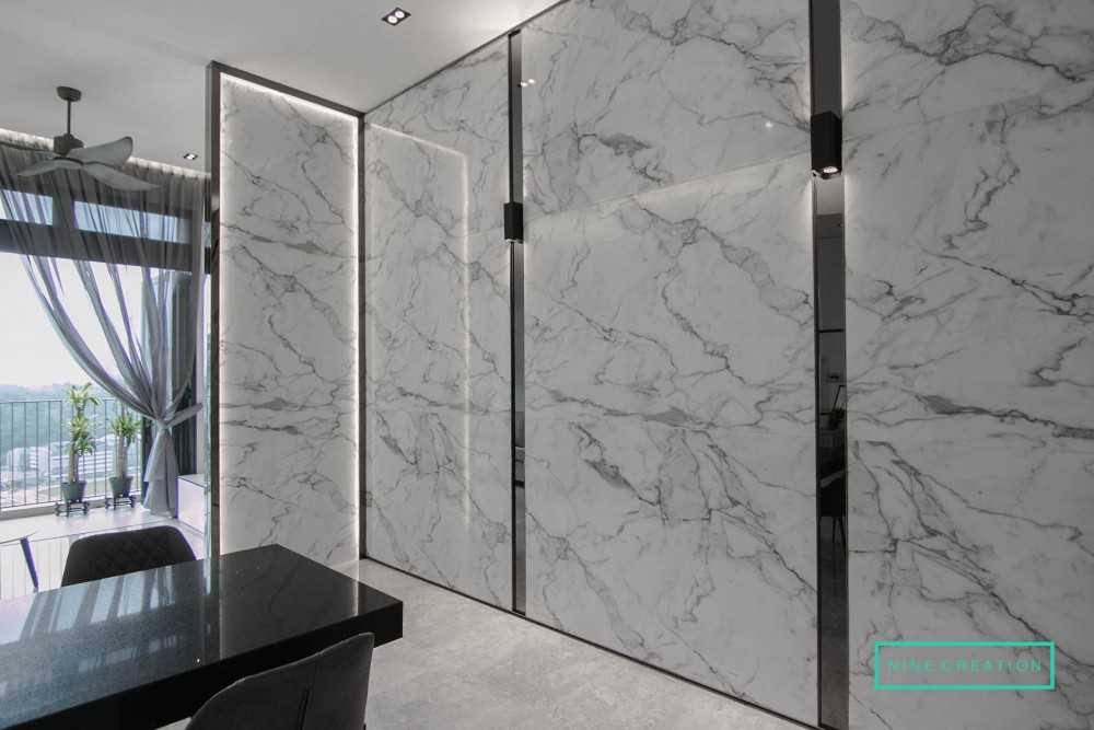 Contemporary Living Room with Homogeneous Tiles and Feature Wall