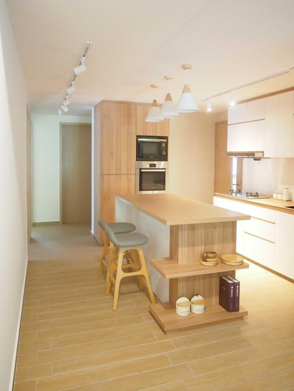 Scandinavian Kitchen with Kitchen Island and Open Kitchen